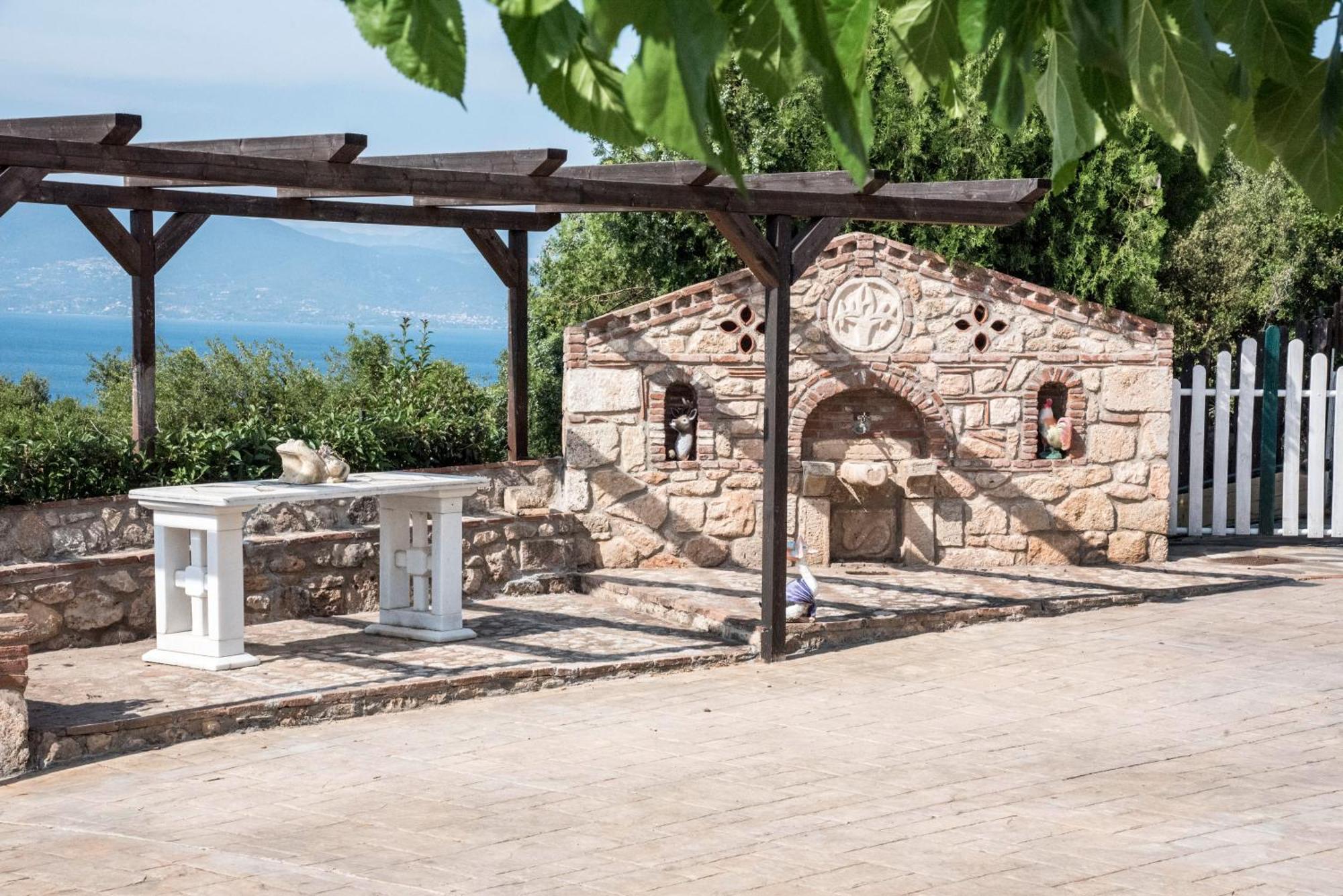 Anthidon Nature Estate & Farm Халкида Номер фото